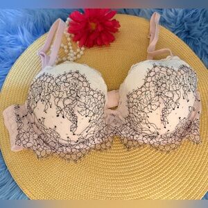 Victoria's Secret Dream Angels Lace Embroidered Bra - Cream and Pink 34D